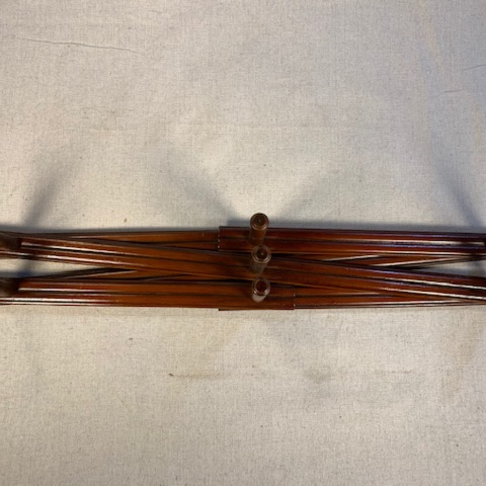 VG Vintage Wood Accordion Mug Display Peg Rack - Picture 4 of 10